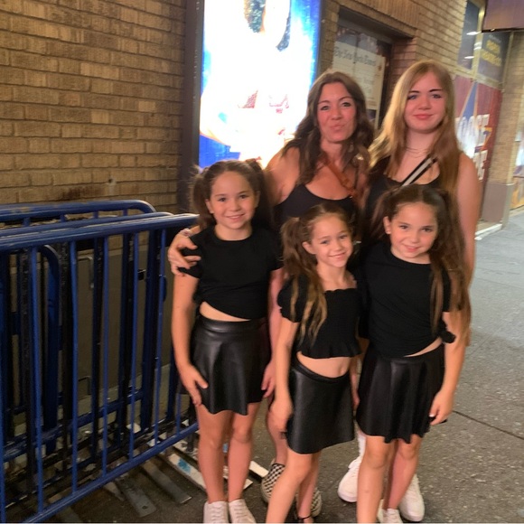 Meet your Posher, Cara - Picture 3 of 10